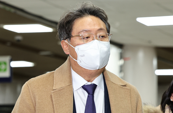 '연어·술파티 회유 의혹' 방용철 전 쌍방울 부회장 영장심사 출석(종합)