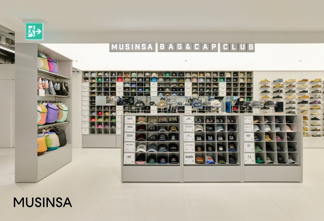 본문 이미지 - 무신사 용산 메가스토어 내 &#39;무신사 백&캡클럽&#39;&#40;무신사 제공&#41;