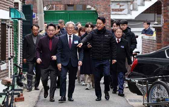 대림1구역 침수취약 주택 둘러보는 오세훈 시장