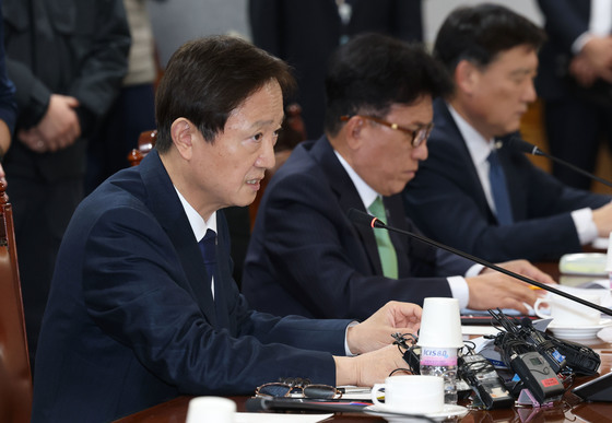 금융지주회장과의 간담회 발언하는 이찬진 금감원장