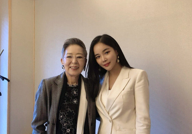 조정민, 故김지미와 찍은 사진 게재 속 "한국 영화사에 영원히 자리할 것"