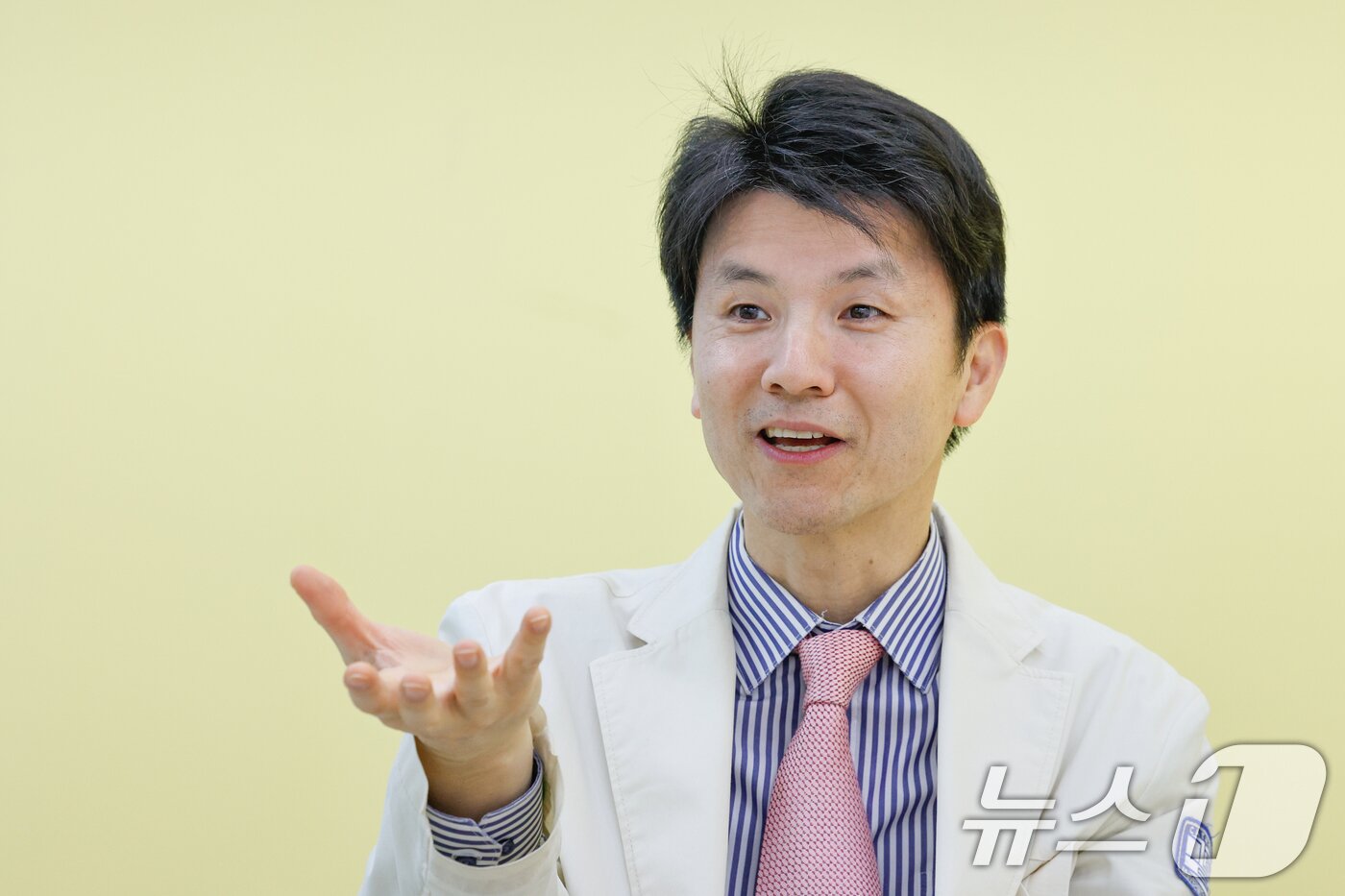 본문 이미지 - 서울성모병원 간이식팀 소화기내과 장정원 교수가 10일 서초구 가톨릭대학교 서울성모병원에서 뉴스1과 인터뷰를 하고 있다. 2025.12.10/뉴스1 ⓒ News1 안은나 기자