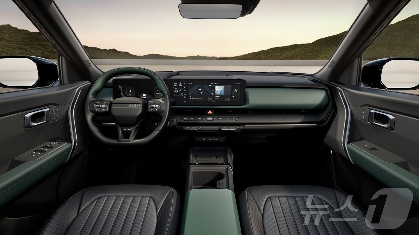 (서울=뉴스1) = 기아는 10일 월드프리미어 영상을 통해 ‘디 올 뉴 셀토스'를 처음으로 공개했다. 사진은 셀토스 X-라인 내장 이미지. (현대차·기아 제공. 재판매 및 DB 금 …