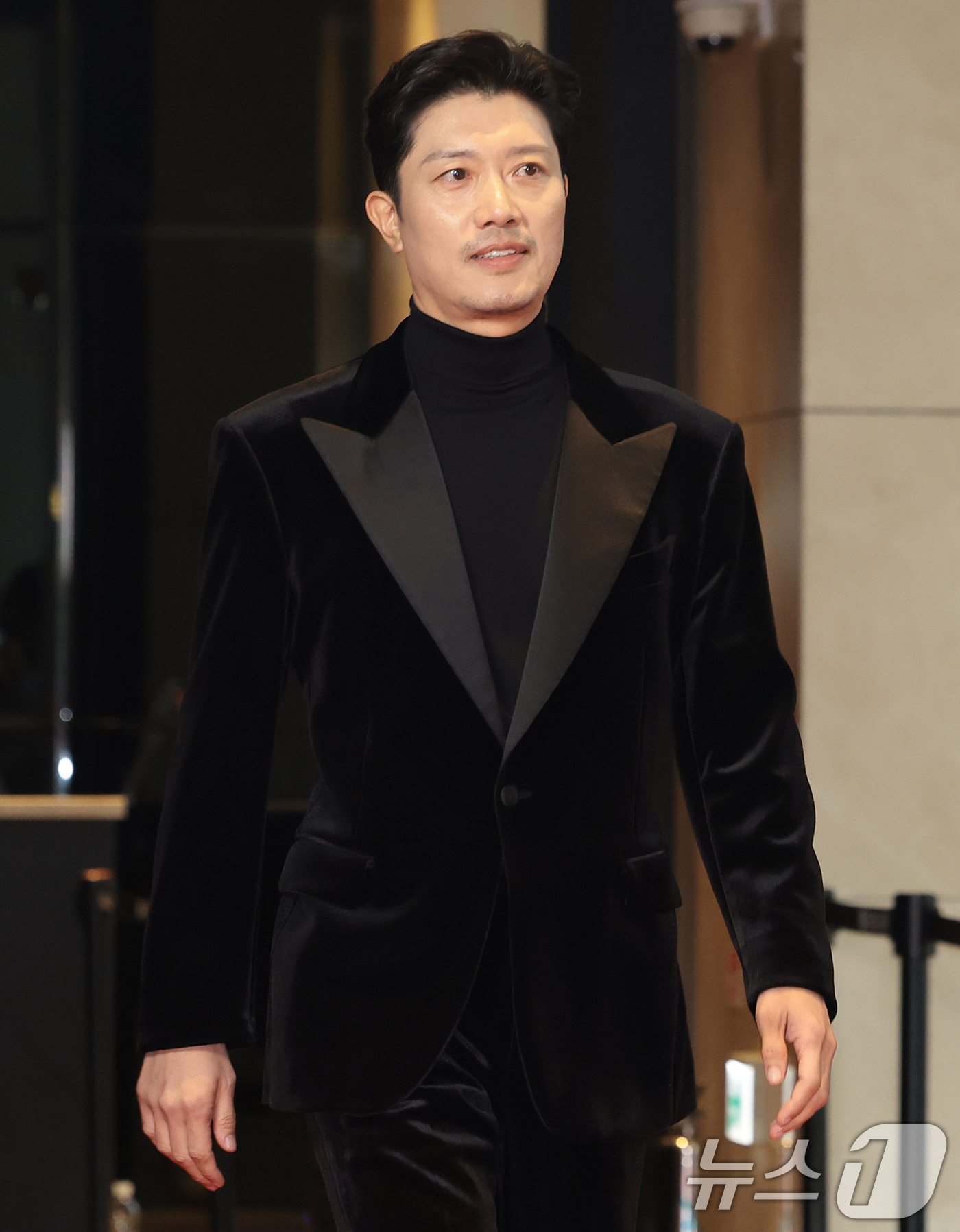 (서울=뉴스1) 권현진 기자 = 배우 박희순이 10일 오후 서울 용산구 서울 드래곤시티에서 열린 ‘2025 서울국제영화대상’ 레드카펫 행사에 참석하고 있다. 2025.12.10/뉴 …