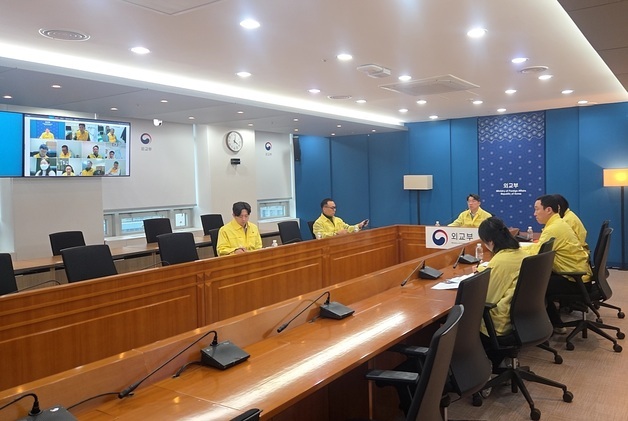 외교부, 日 '후발지진 주의'에 상황점검회의…"안전 대책 논의"