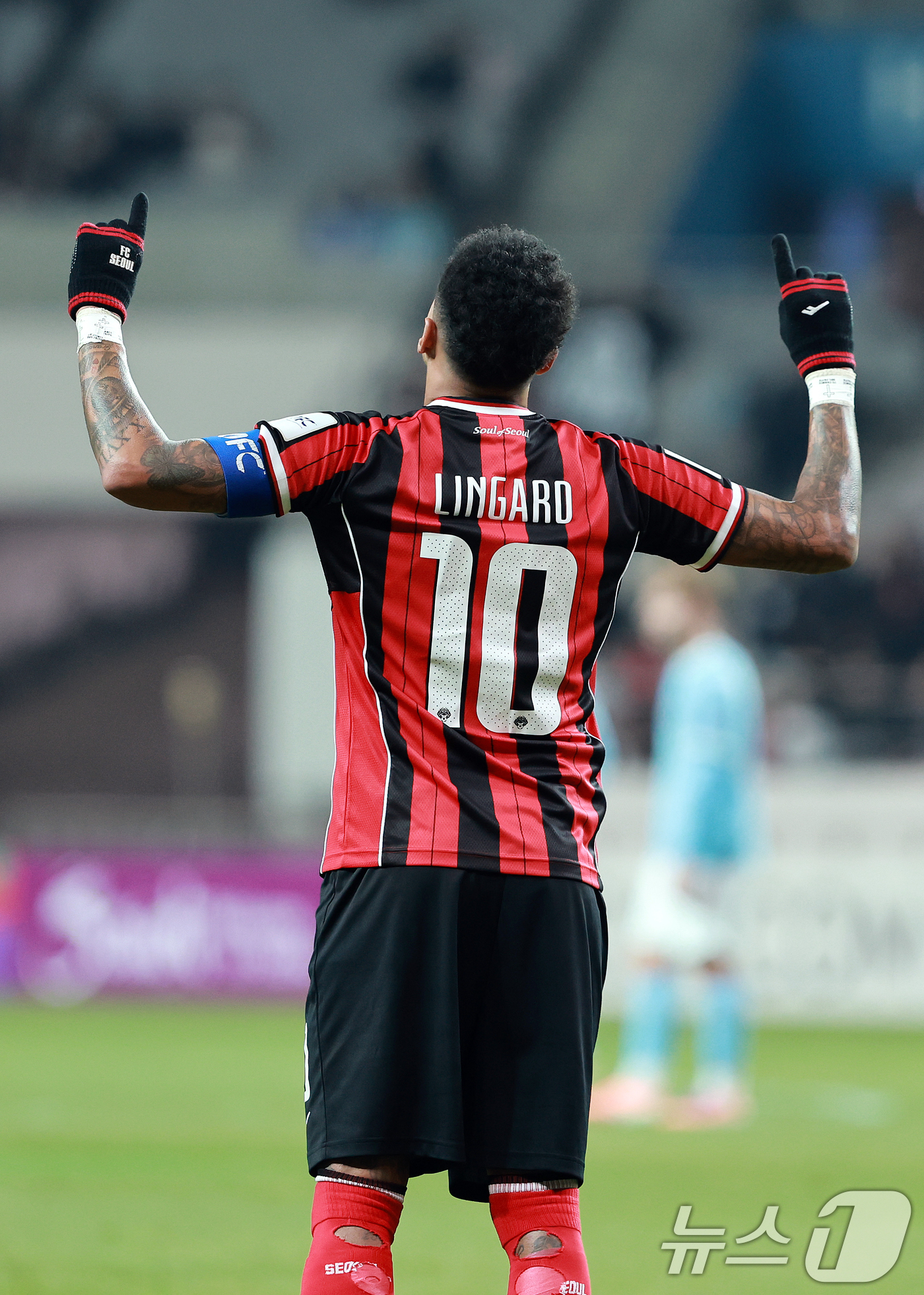 (서울=뉴스1) 이호윤 기자 = 10일 서울 마포구 월드컵로 서울월드컵경기장에서 열린 2025~2026시즌 아시아축구연맹(AFC) 챔피언스리그 엘리트(ACLE) 리그 스테이지 6차 …