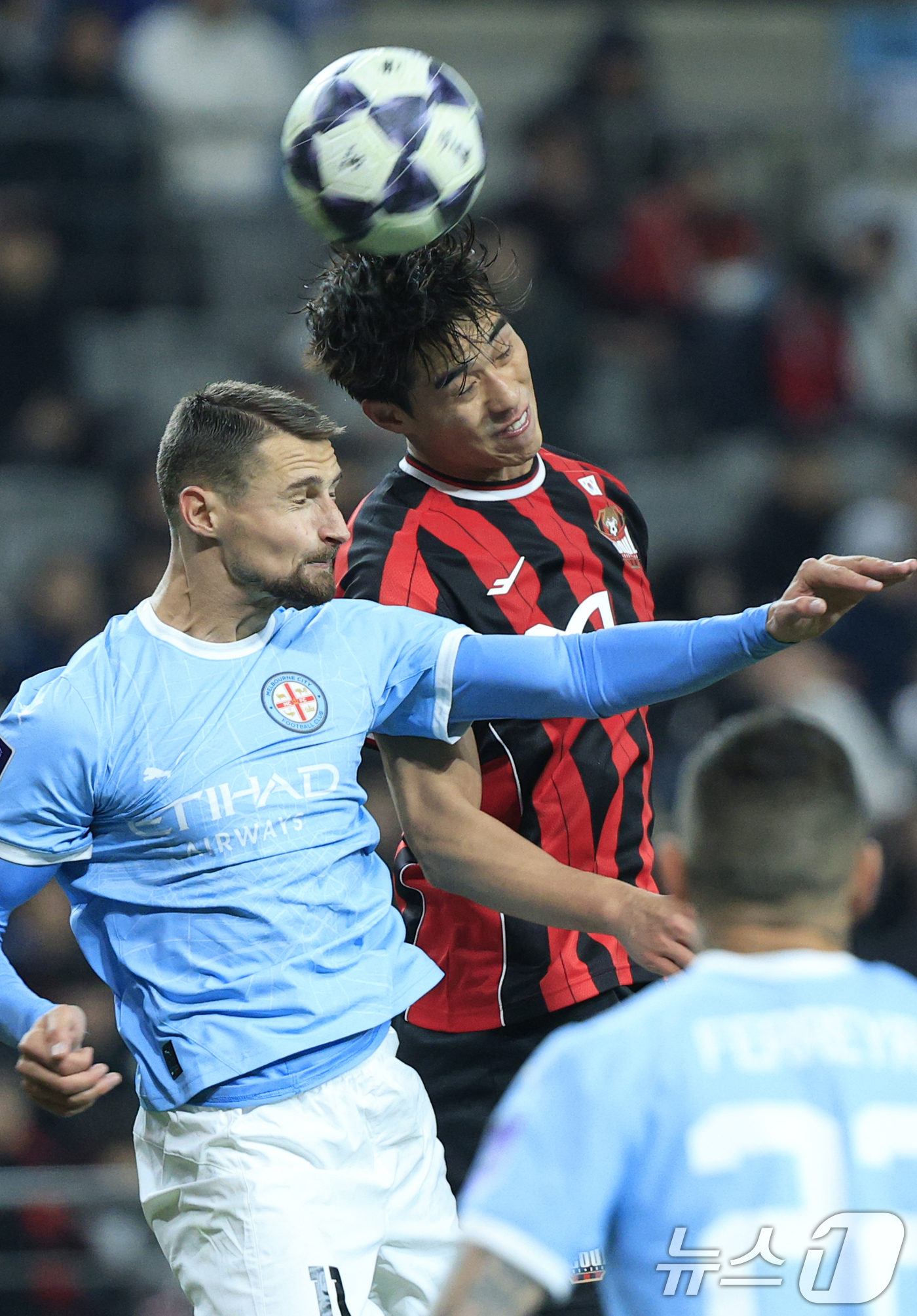 (서울=뉴스1) 박정호 기자 = 10일 오후 서울시 마포구 월드컵로 서울월드컵경기장에서 열린 AFC 챔피언스리그 엘리트(ACLE) 2025/26 리그 스테이지 6차전 FC서울과 멜 …