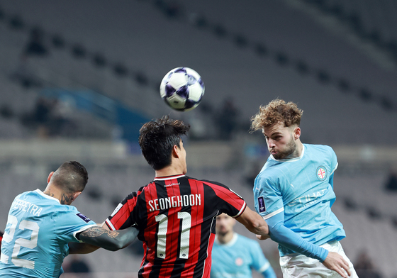 공중볼을 지배하는 자가 게임을 지배한다