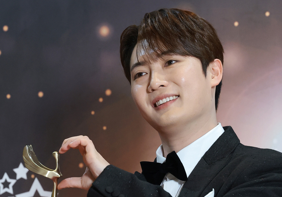 손빈아, 최우수상 받고 행복 하트