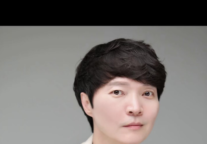 신정환, 8년 만에 새 프로필 찍었다…윤종신 "파이팅"