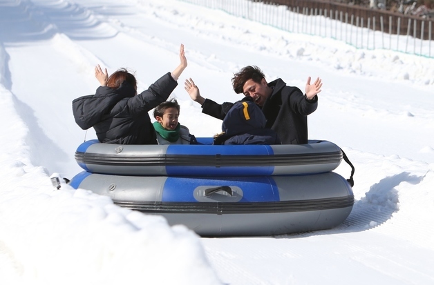 에버랜드, 겨울 눈빛 레이스 시작… '스노우 버스터' 12일 개장