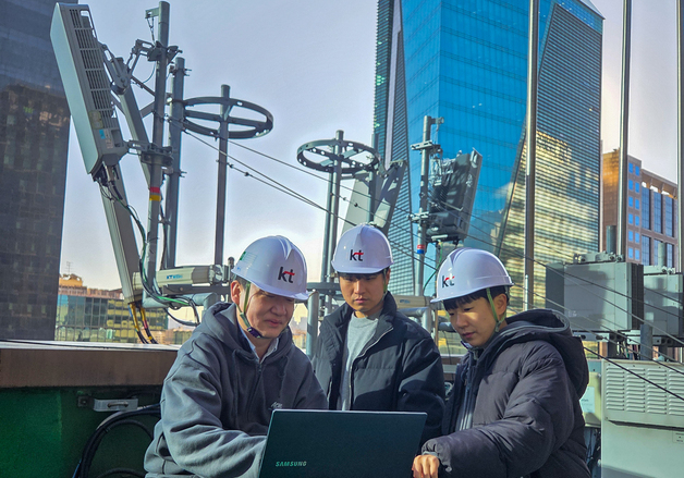 KT-삼성전자, AI-RAN 상용망 검증…6G 기술 확보에 속도