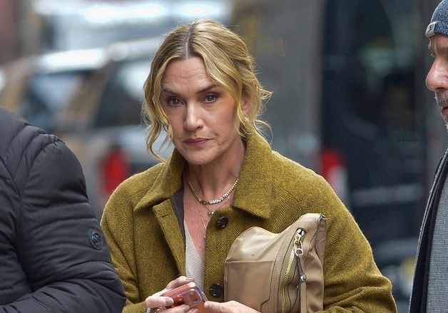 50세 케이트 윈슬렛, 달라진 인상에도 여전히 우아한 근황 [N해외연예]