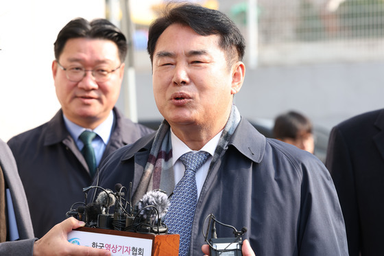 영장심사 출석 이정선 광주교육감 "수사 내용 사실과 달라, 억울"