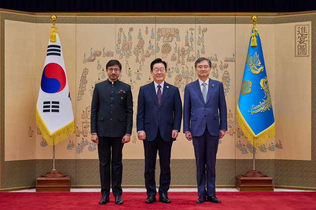 이재명 대통령, 주한인도 대사 신임장 제정