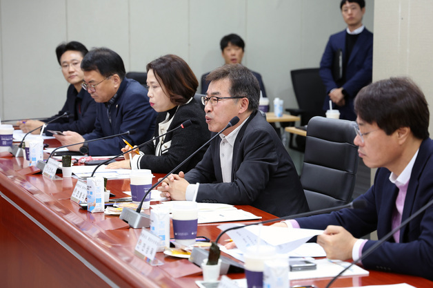 충남 김 산업 10년 청사진 제시…"새로운 성장동력으로"