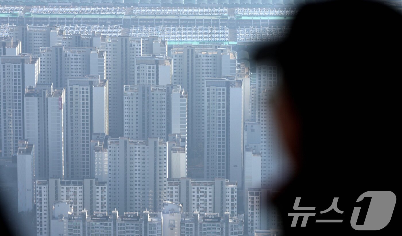 본문 이미지 - 서울 아파트 단지 모습. 025.12.11/뉴스1 ⓒ News1 구윤성 기자