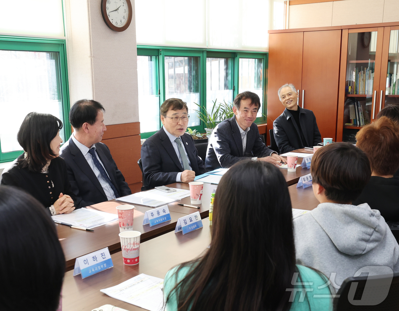 (서울=뉴스1) = 정근식 서울시교육감이 11일 오후 서울 은평초등학교를 방문해 '학생 맞춤형 통합지원 간담회'에서 발언하고 있다. (서울시교육청 제공. 재판매 및 DB 금지) 2 …