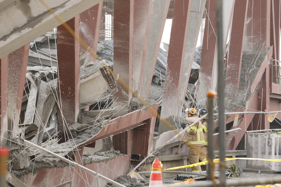 광주 도서관 매몰자 추가 수습…2명 사망·2명 실종