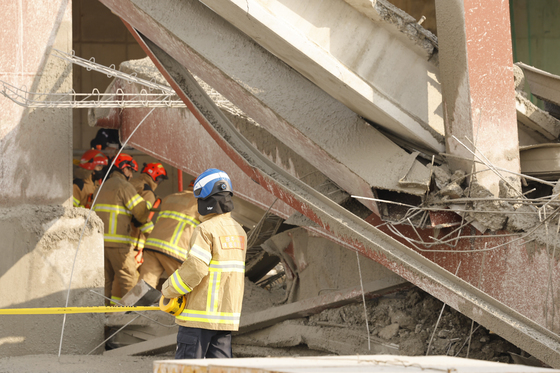 李대통령 "광주도서관 매몰 사고…인적·물적 자산 동원 구조 총력"