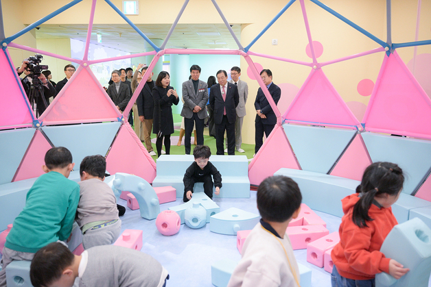 놀이로 한글 원리·구조 배우는 '한글놀이터 세종관' 개관