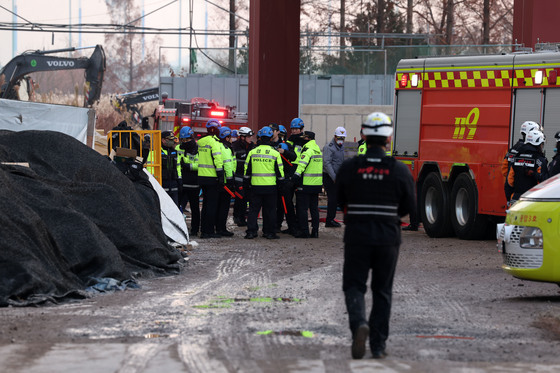 바쁘게 돌아가는 현장 상황