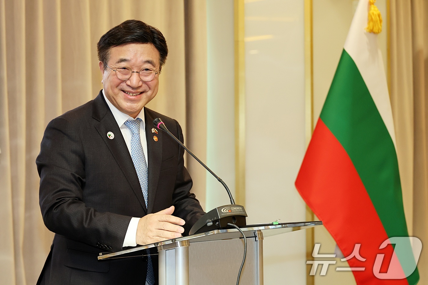 (서울=뉴스1) = 윤호중 행정안전부 장관이 11일 오전(현지시각) 불가리아 소피아 인터컨티네탈 호텔에서 열린 한-불가리아 공공행정협력포럼에 참석하여 개회사를 하고 있다. (행정안 …