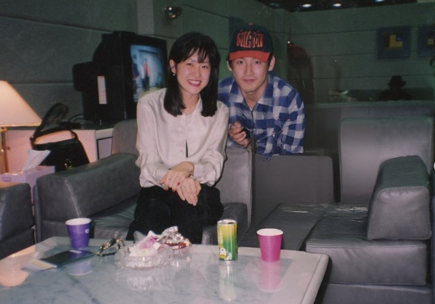 "AI 아닙니다" 고현정, 32년 전 사진 공개…90년대 감성· 풋풋 비주얼