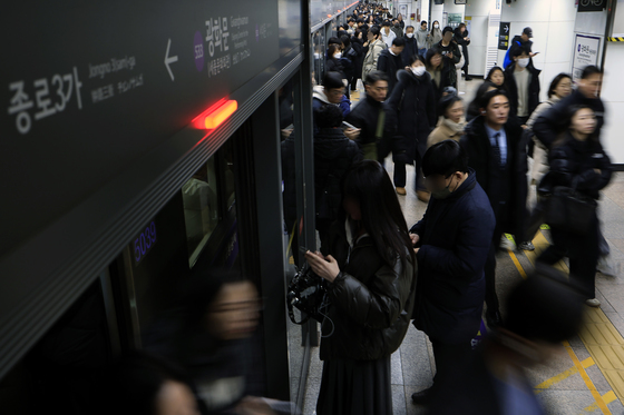 정상 운영 중인 서울 지하철