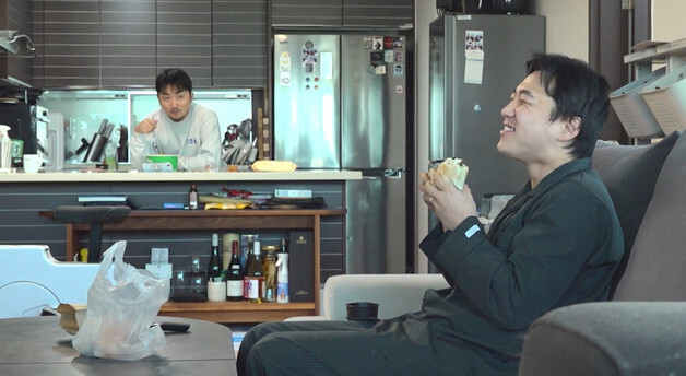 유병재, 9세 연하 이유정에 영향받았나…올리브유·레몬즙 여배우 아침 일과