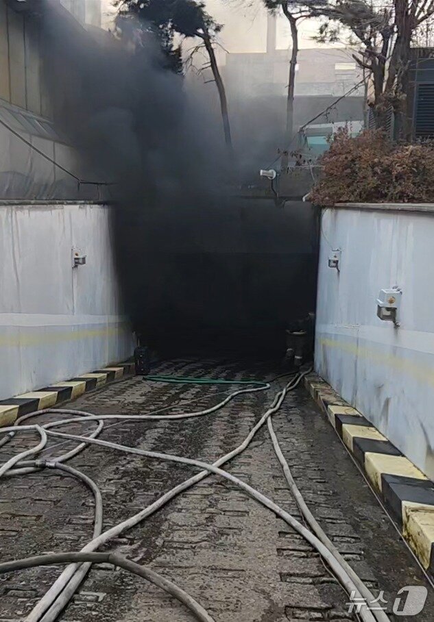 본문 이미지 - 화재현장(인천소방본부 제공/뉴스1)