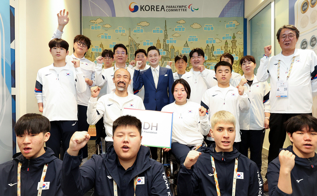배동현 이사장, 아시안유스패러게임 선수단에 격려금 1억원 전달