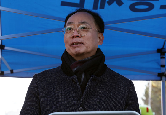 '지지대 미사용 특허공법' 도서관 붕괴…"보·연결부 취약 가능성"