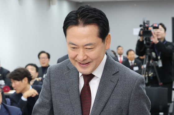 소상공인위원회 임명장 수여식 참석하는 장동혁 대표