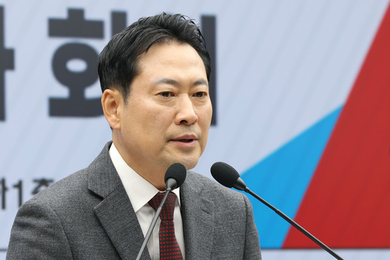 국힘 싱크탱크 "팬덤 정치, 유행 아닌 현실…건강한 민주주의 자원으로"