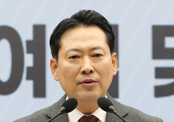 발언하는 장동혁 대표