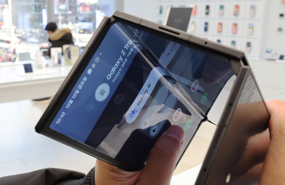 새로운 경험 선사하는 갤럭시 Z 트라이폴드