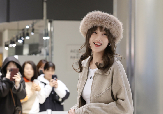 이성경, 겨울 인형