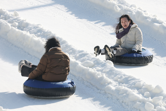 [오늘의 날씨] 부산·경남(14일, 일)…구름 많고, 낮 최고 0~4도