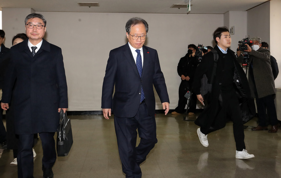 징역 8월 집유 2년 선고받은 김석준 부산교육감