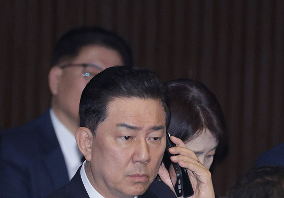 심각한 김병기 원내대표