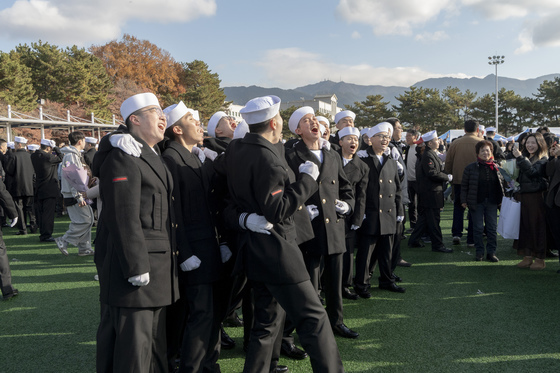 해군병 719기 수료식