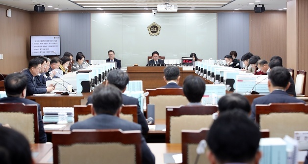 충남도의회 예결특위 내년 도 예산안 등 8건 처리