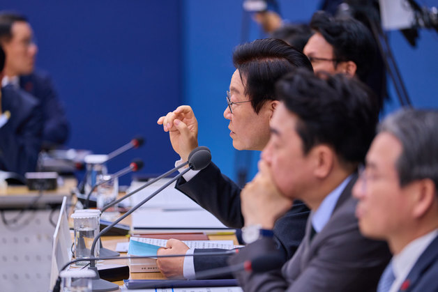 국토교통부 업무보고 발언하는 이재명 대통령