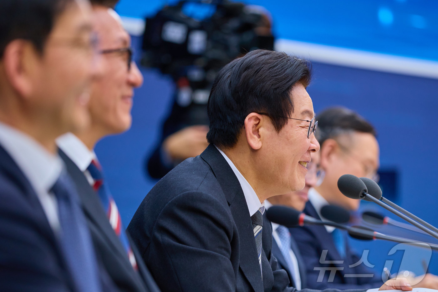 (서울=뉴스1) 이재명 기자 = 이재명 대통령이 12일 세종시 정부세종컨벤션센터에서 열린 교육부·국가교육위원회·법제처 업무보고에서 발언하고 있다. (대통령실 제공. 재판매 및 DB …