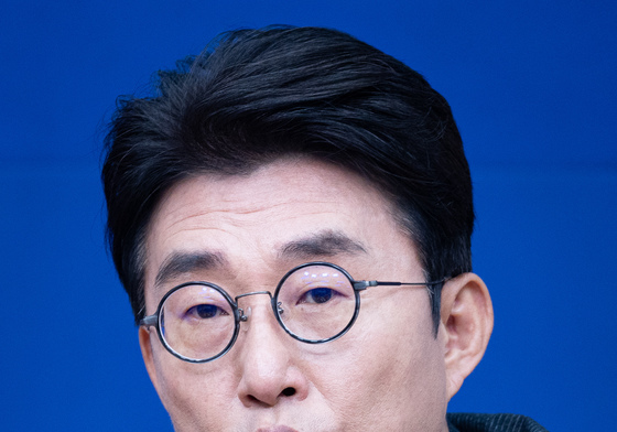 정보통신망법 개정안 설명하는 노종면 의원