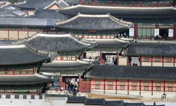 눈 내린 경복궁