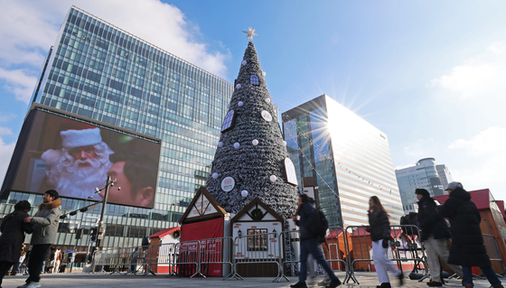 크리스마스 앞둔 서울