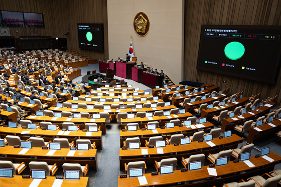 "통일교 특검"vs"내란 2차특검"…연말 '필버 정국' 여야 대치