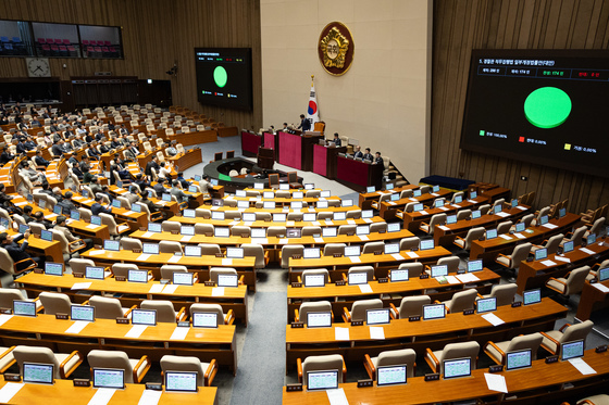 '대북전단 살포 제지법' 국회 통과…3박4일 필버 일단락(종합)